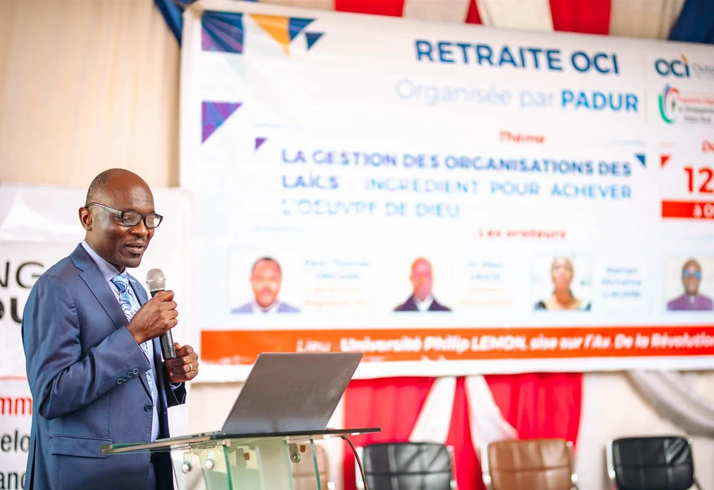 Retraite OCI 2026 — orateur à la tribune PADUR