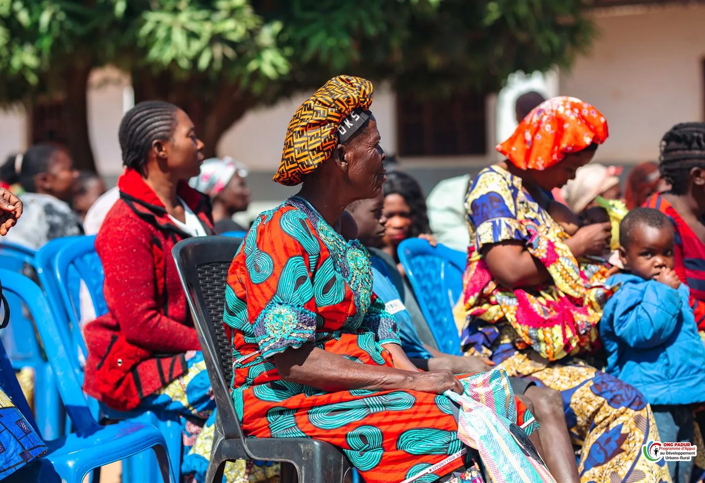 Femmes lors d'une séance communautaire PADUR